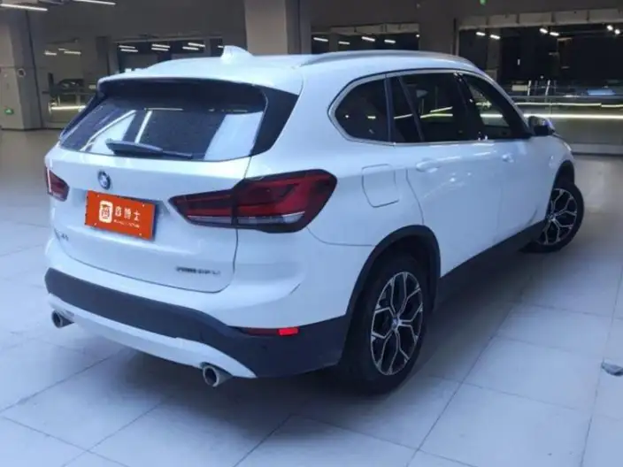 BMW X1 2022 Model sDrive25Li Leading Model – фото 4