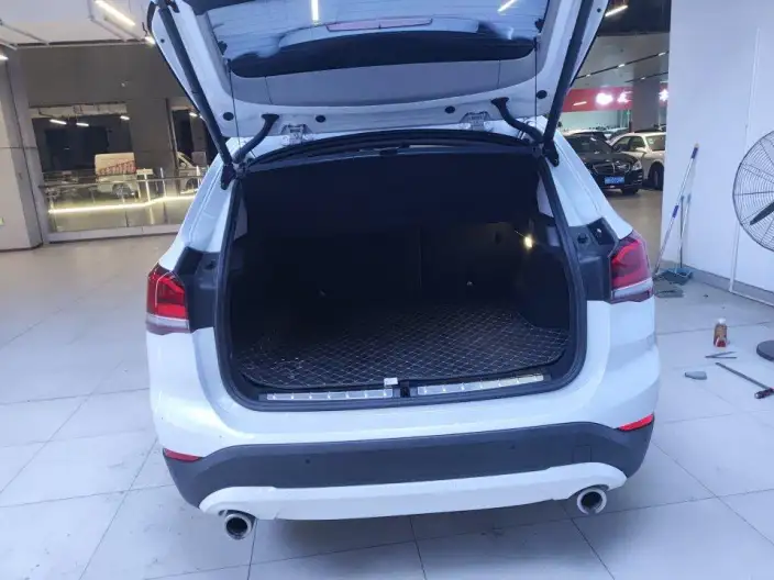 BMW X1 2022 Model sDrive25Li Leading Model – фото 9