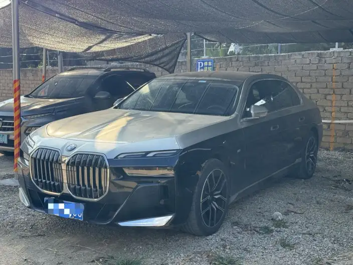 BMW 7 Series 2023 Model 735Li M Sports Set – фото 1