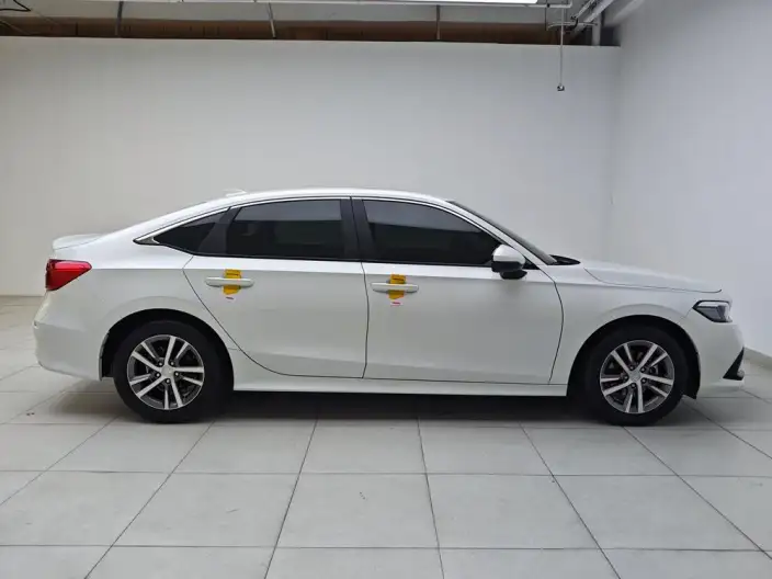 Honda Civic 2023 Model 240TURBO CVT Momentum Edition – фото 8