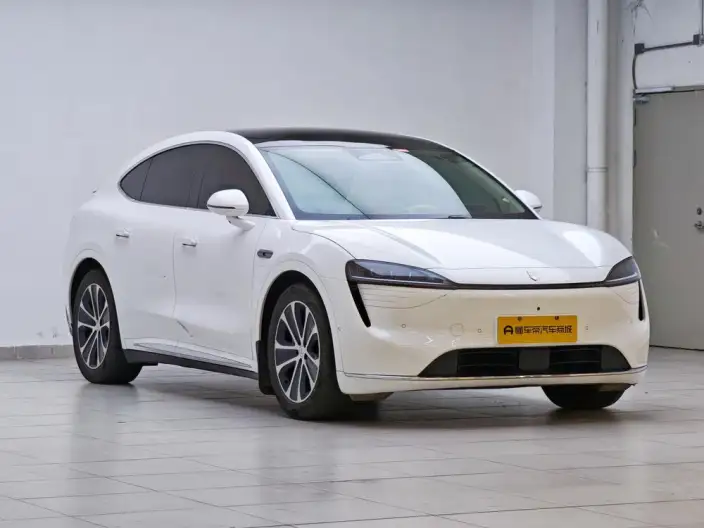 Luxeed R7 2024 Model EV 82kWh Pro Rear Drive Edition – фото 3