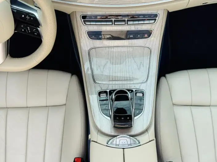 Mercedes-Benz E-Class Imported 2023 Model Facelift E 260 4MATIC Convertible Coupe – фото 10