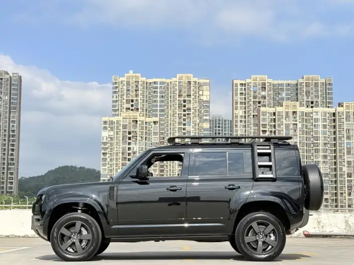 Land Rover Defender 2024 Model 110 3.0T P400 X-Dynamic HSE