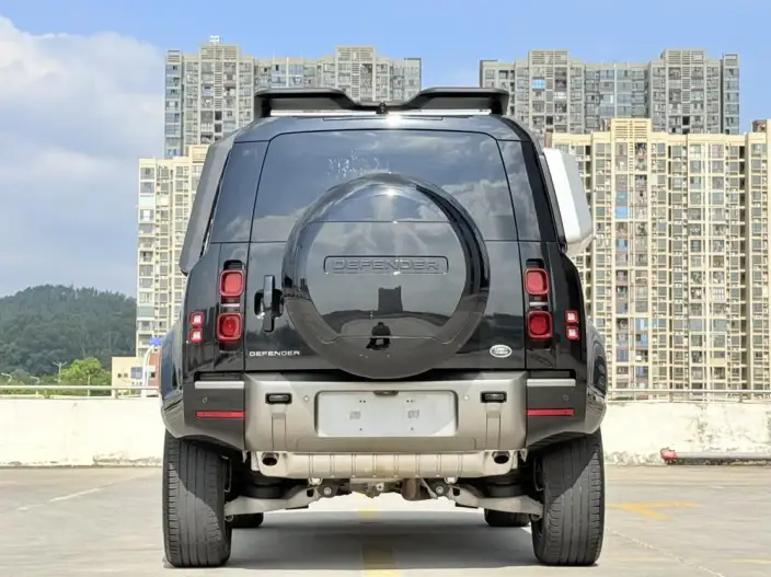 Land Rover Defender 2024 Model 110 3.0T P400 X-Dynamic HSE – фото 5