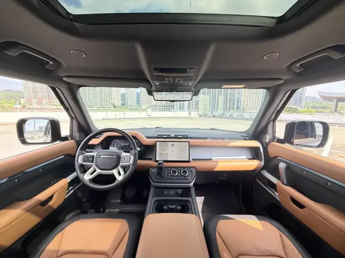 Land Rover Defender 2024 Model 110 3.0T P400 X-Dynamic HSE – фото 9