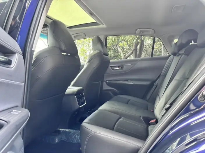 Toyota Harrier 2022 Model 2.0L CVT 2WD Deluxe Edition – фото 10