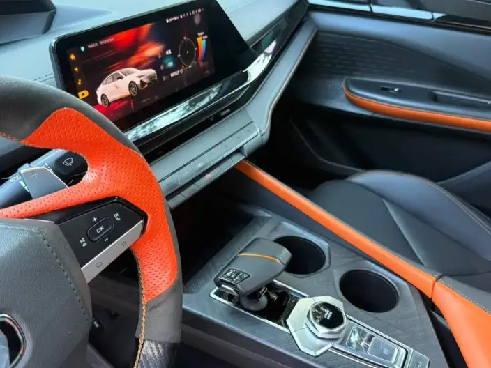 Changan UNI-V 2023 Model 1.5T Noble Model – фото 10