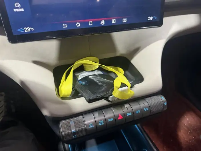 BYD Dolphin 2023 Model Fashion Edition – фото 9