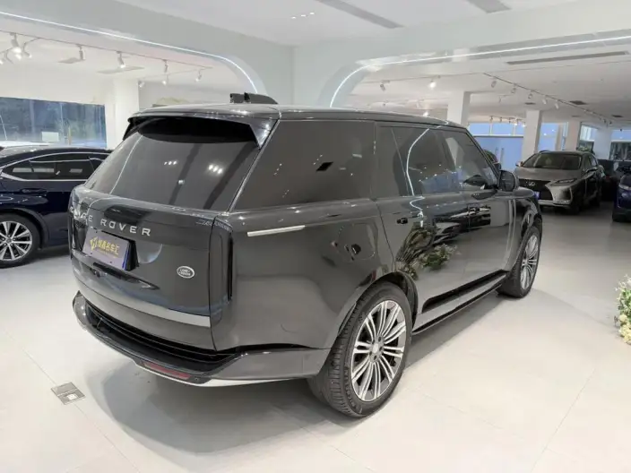 Range Rover 2023 Model 3.0 L6 360PS Shengshi Edition – фото 5