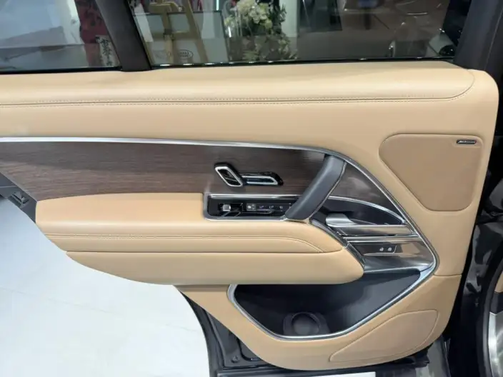 Range Rover 2023 Model 3.0 L6 360PS Shengshi Edition – фото 7