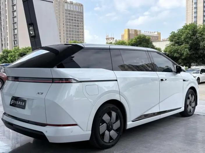 XPeng X9 2026 Model EV 665 Max – фото 6