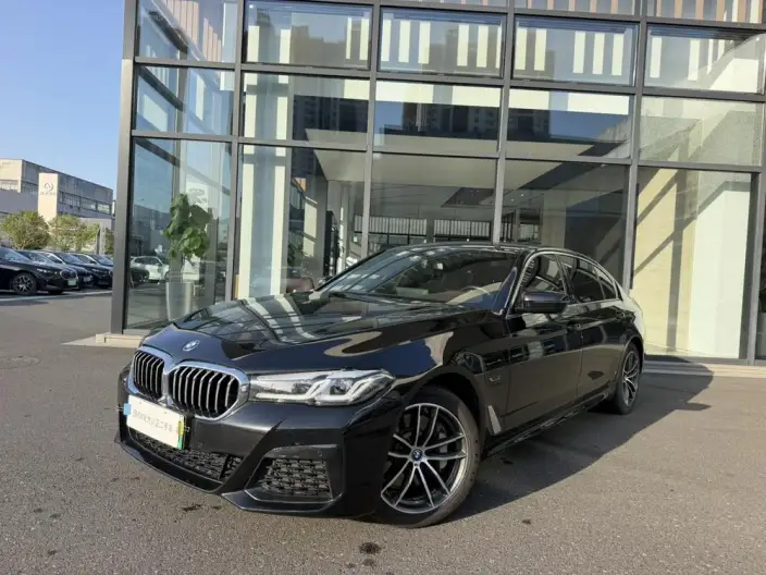 BMW 5 Series PHEV 2022 Model 535Le M Sports Set – фото 1