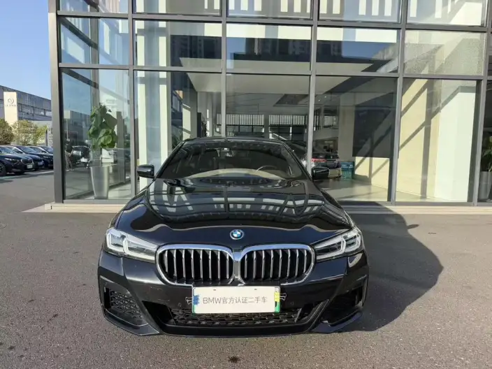 BMW 5 Series PHEV 2022 Model 535Le M Sports Set – фото 2