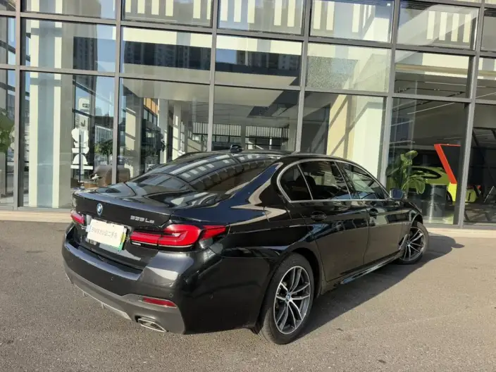 BMW 5 Series PHEV 2022 Model 535Le M Sports Set – фото 4