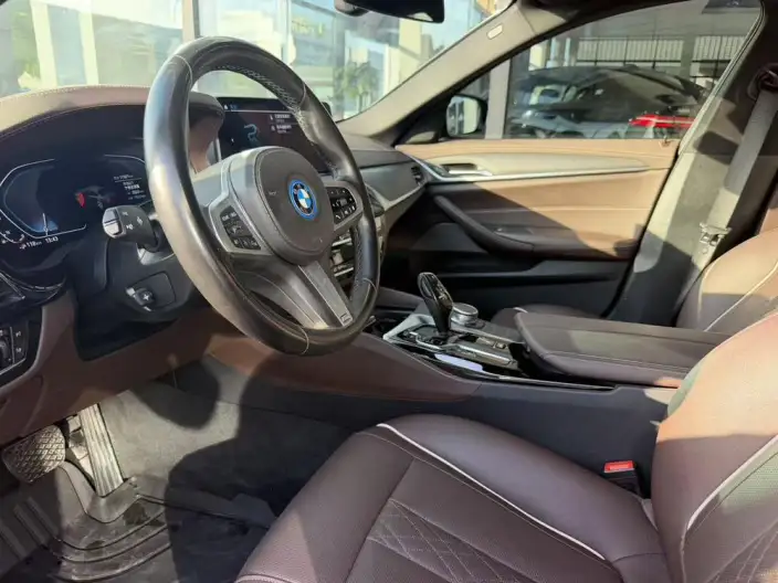 BMW 5 Series PHEV 2022 Model 535Le M Sports Set – фото 8
