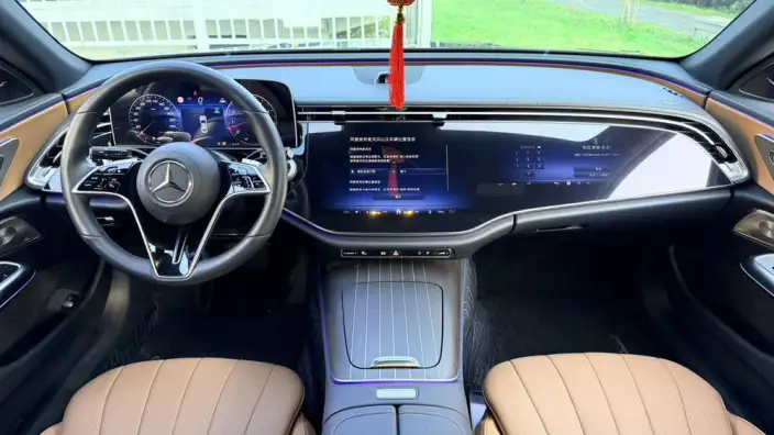 Mercedes-Benz E-Class 2025 Model E 300 L Luxury Model sedan – фото 6