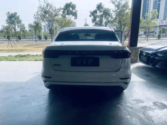 Geely Emgrand 2022 Model No. 4 Gen 1.5L CVT Luxury Model – фото 4