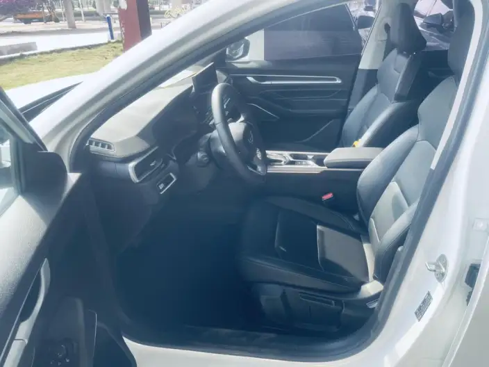 Geely Emgrand 2022 Model No. 4 Gen 1.5L CVT Luxury Model – фото 8