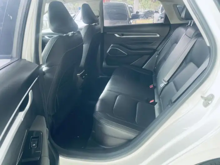 Geely Emgrand 2022 Model No. 4 Gen 1.5L CVT Luxury Model – фото 9