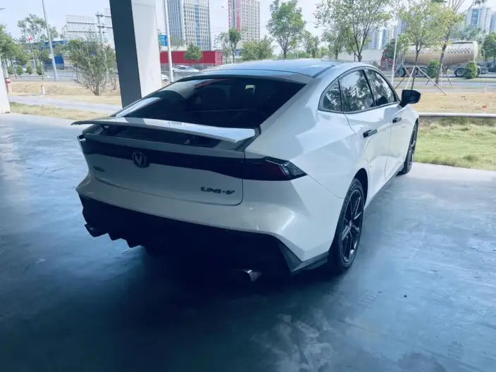 Changan UNI-V 2022 Model 1.5T Noble Model – фото 5