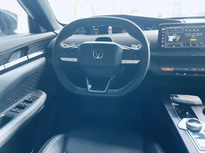 Changan UNI-V 2022 Model 1.5T Noble Model – фото 7