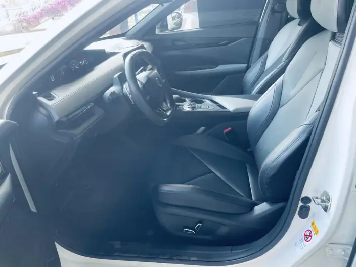Changan UNI-V 2022 Model 1.5T Noble Model – фото 8