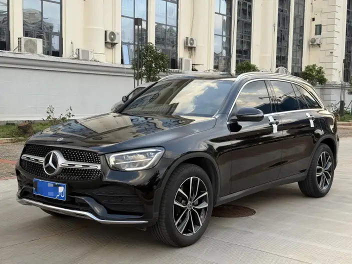 Mercedes-Benz GLC 2022 Model GLC 260 L 4MATIC Luxury Model – фото 1