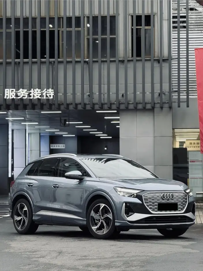 Audi Q4 e-tron 2024 Model 40 e-tron Genesis Edition – фото 5