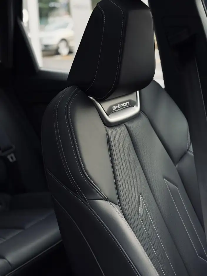 Audi Q4 e-tron 2024 Model 40 e-tron Genesis Edition – фото 6
