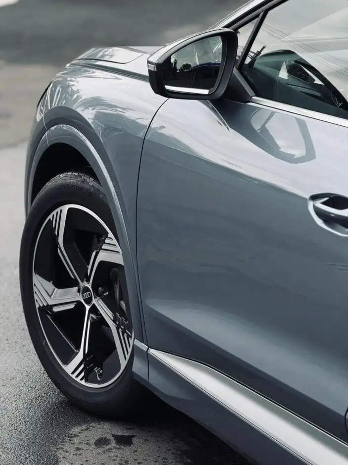 Audi Q4 e-tron 2024 Model 40 e-tron Genesis Edition – фото 9