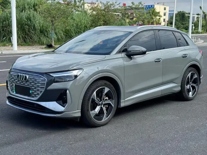 Audi Q4 e-tron 2023 Model 40 e-tron Genesis Edition – фото 1