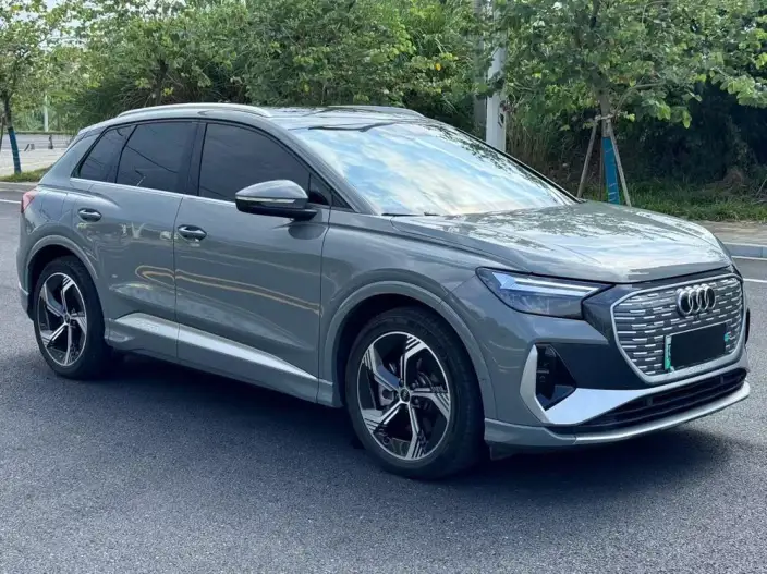 Audi Q4 e-tron 2023 Model 40 e-tron Genesis Edition – фото 3
