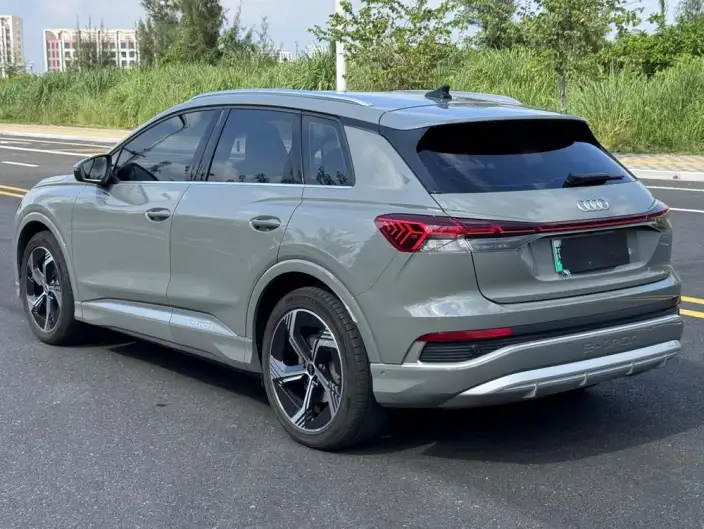 Audi Q4 e-tron 2023 Model 40 e-tron Genesis Edition – фото 4