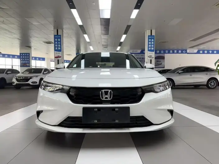 Model Ge 2022 Model 240TURBO CVT Technology Edition – фото 2