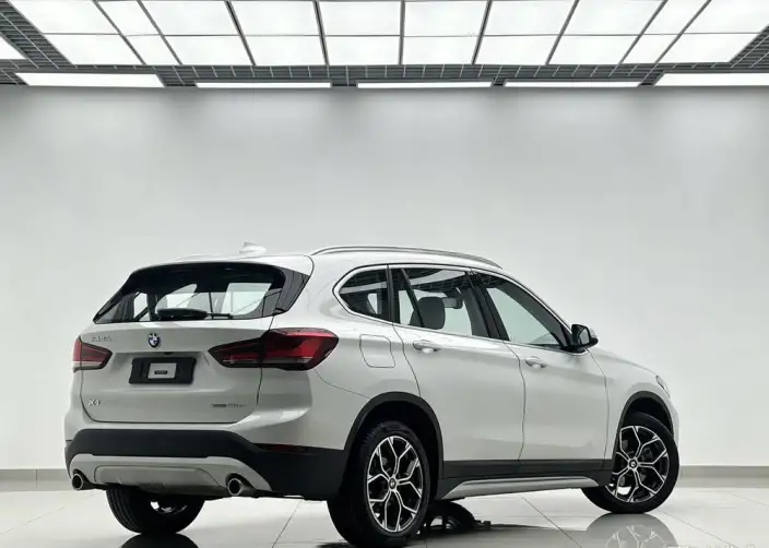 BMW X1 2022 Model sDrive20Li Fashion Model – фото 6