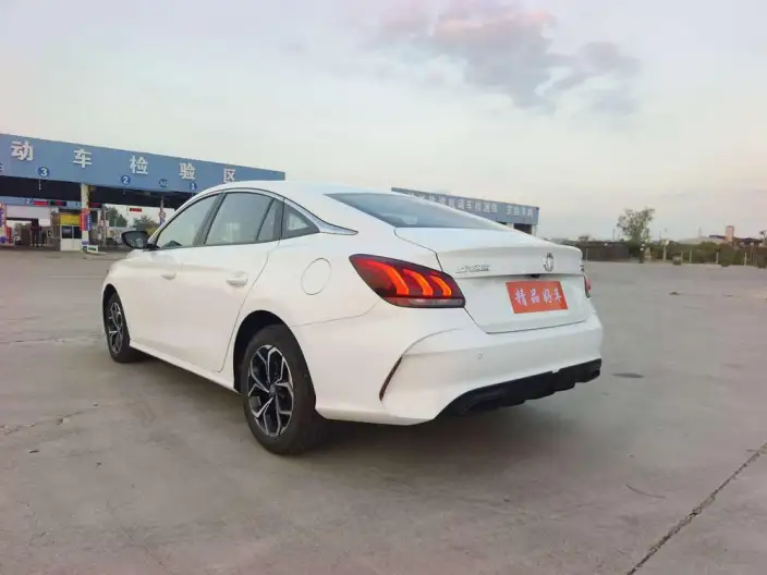 MG5 2023 Model Facelift 180DVVT Manual Youth Fashion Edition – фото 5