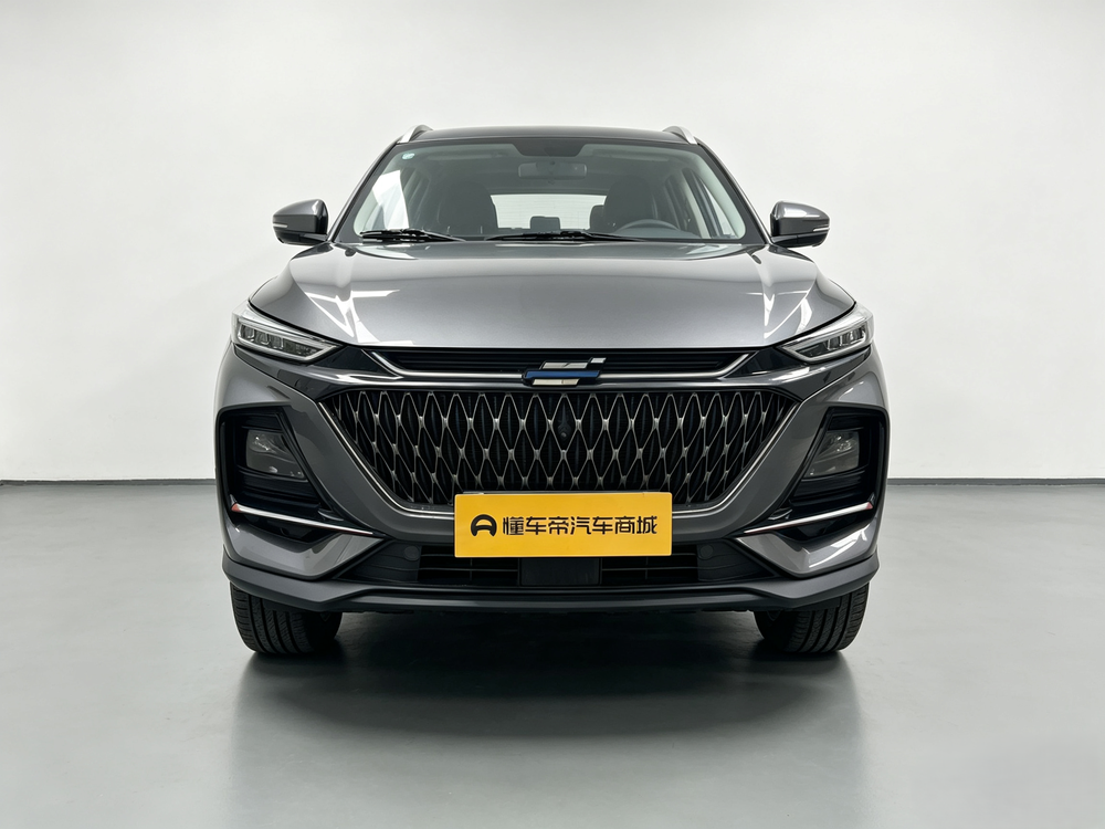 Changan Auchan X7 PLUS Модель 2022 года 1.5T автоматическое Blue Whale Edition Prestige
