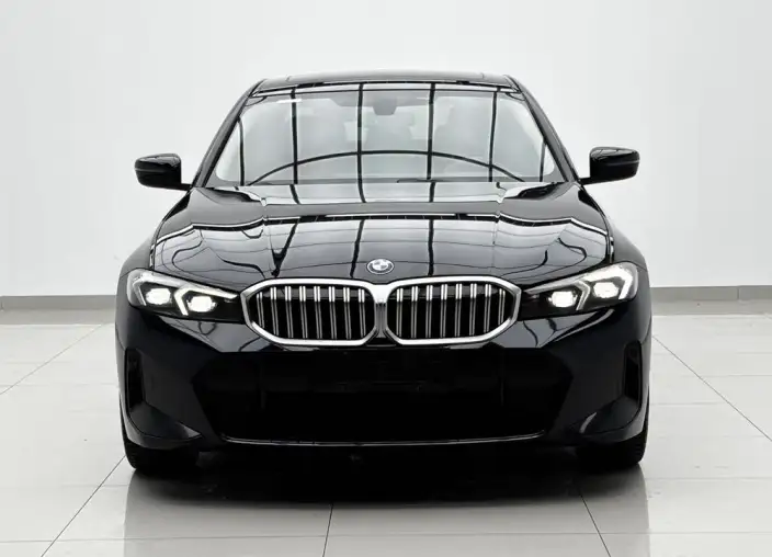 BMW 3 Series 2023 Model 320Li M Sports Set – фото 2