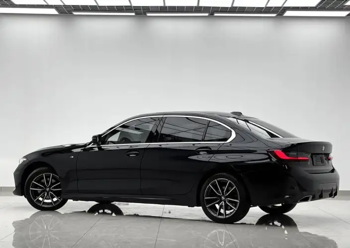 BMW 3 Series 2023 Model 320Li M Sports Set – фото 4