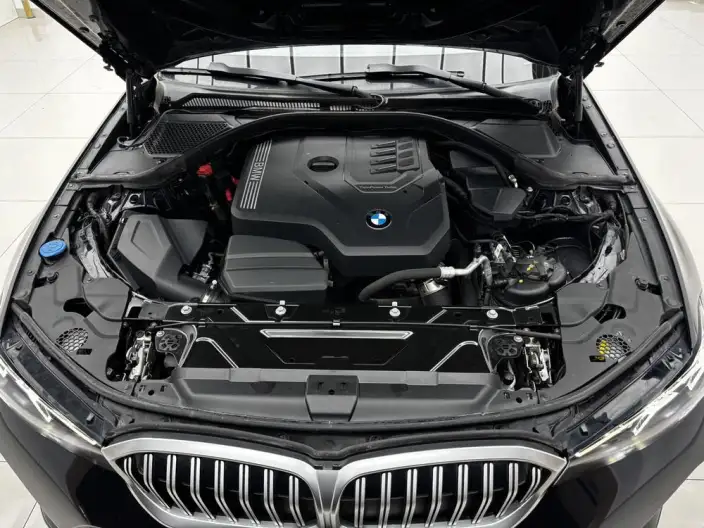 BMW 3 Series 2023 Model 320Li M Sports Set – фото 7
