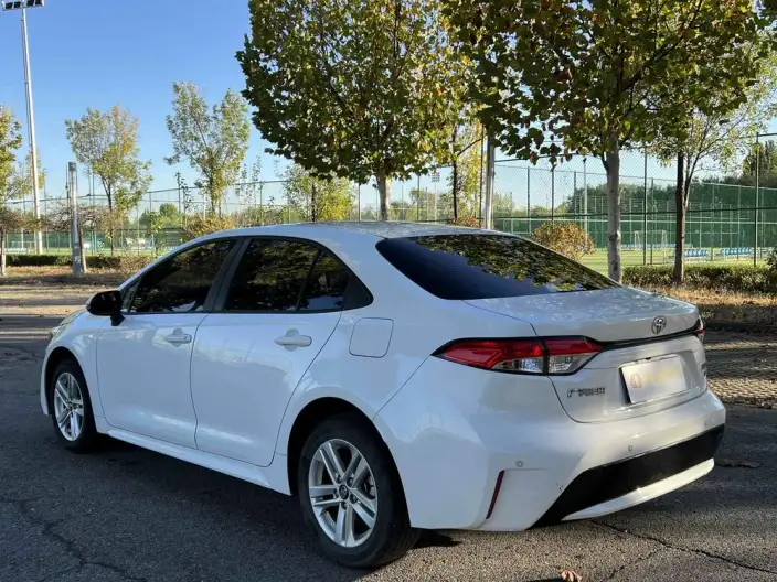 Toyota Levin 2022 Model 185T CVT Deluxe Edition – фото 4