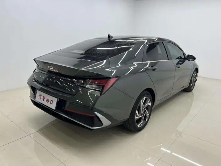 Hyundai Ioniq 2023 Model 1.5L CVT LUX Premium Edition – фото 6