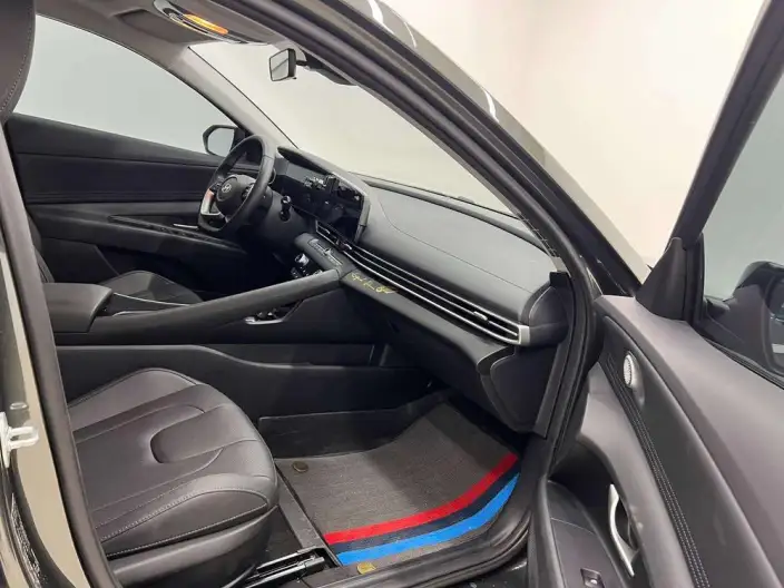 Hyundai Ioniq 2023 Model 1.5L CVT LUX Premium Edition – фото 10