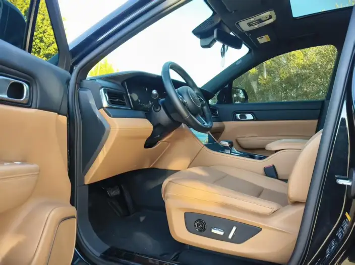 Li Auto ONE 2021 Model Extended Range 6 seat Edition – фото 8