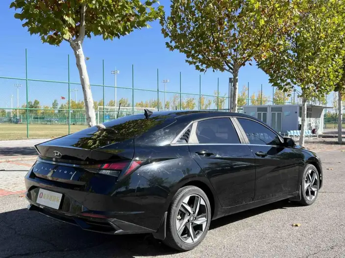 Hyundai Ioniq 2022 Model 1.5L CVT GLX Elite Edition – фото 6