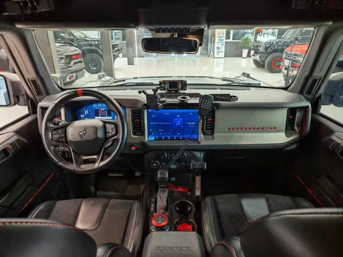 Bronco Overseas 2023 Model 3.0T Automatic 4WD 5 seat Parallel Imported – фото 8