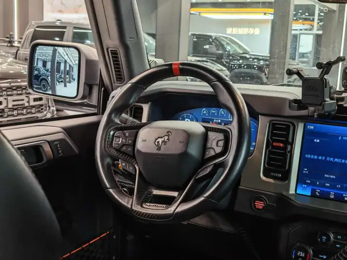 Bronco Overseas 2023 Model 3.0T Automatic 4WD 5 seat Parallel Imported – фото 9