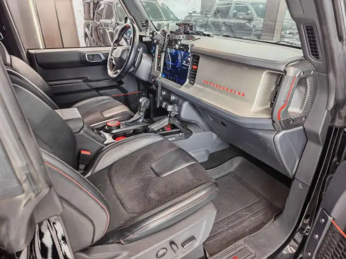 Bronco Overseas 2023 Model 3.0T Automatic 4WD 5 seat Parallel Imported – фото 10