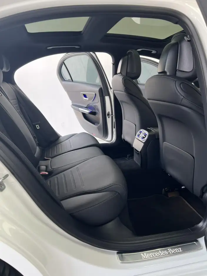 Mercedes-Benz C-Class 2024 Model Facelift II C 260 L Sports Edition – фото 7