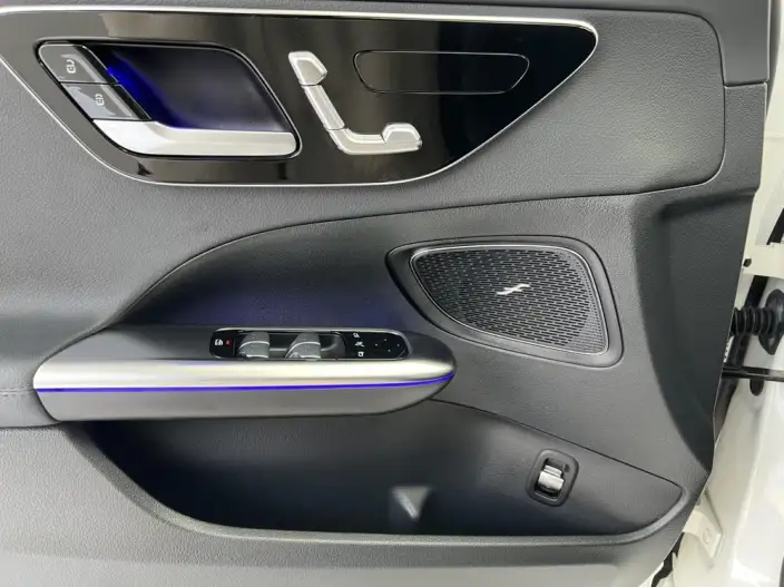 Mercedes-Benz C-Class 2024 Model Facelift II C 260 L Sports Edition – фото 8